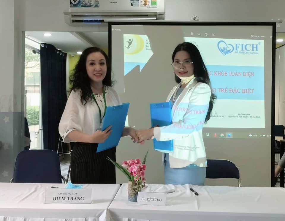 Lễ ký kết hợp tác giữa hệ thống phòng khám nhi khoa FICH Kids Clinic và trường giáo dục đặc biệt cho trẻ tự kỷ